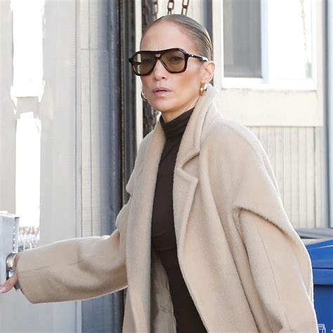 Jennifer Lopez Wore Trendy, Affordable Sunglasses 